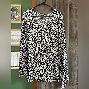 Worthington Black and White Cheetah Print Blouse